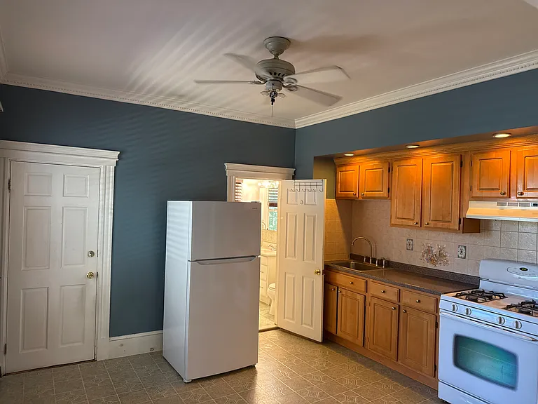 76 Eutaw St #2 — Photo 12