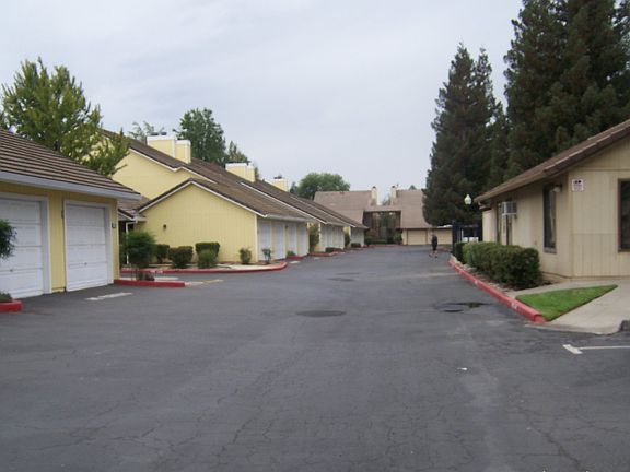 4th image of 1311 W Century Blvd APT 28