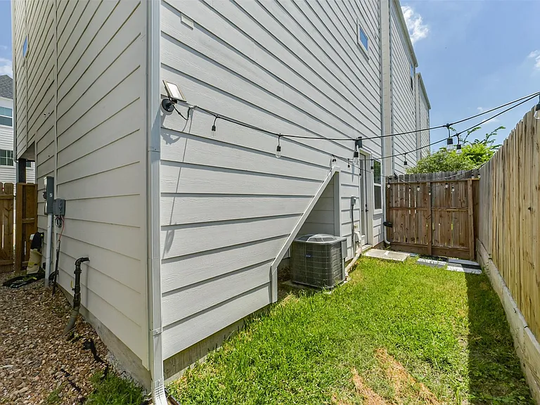 8321 Springwood Canyon Ln — Photo 10