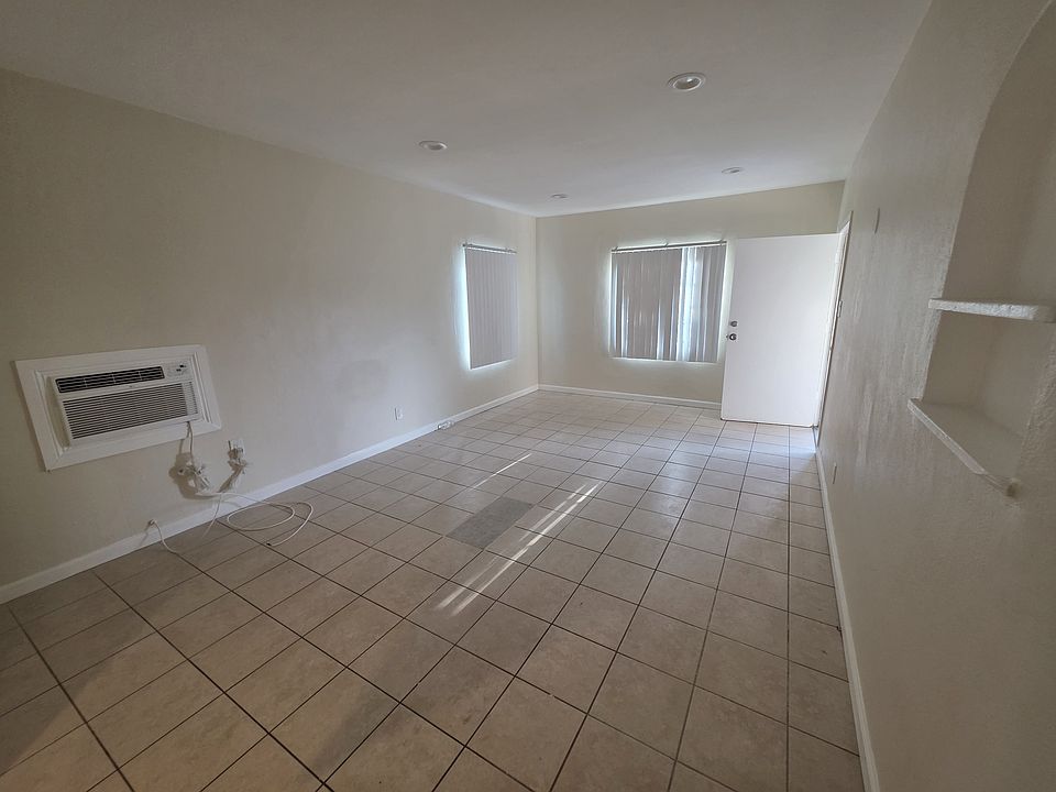 1st image of 777 W 8th St