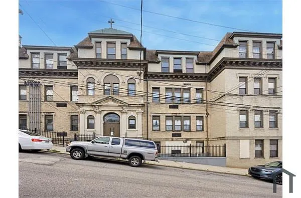Building Photo - 171 Grape St #G04