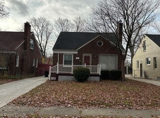20616 Beaufait St, Harper Woods, MI 48225