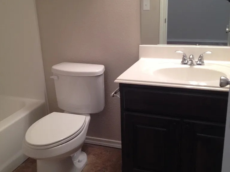 Coming Soon: 2 Bedroom Duplex in Lindale! — Photo 11