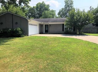 414 Quail Run Rd, Versailles, KY 40383