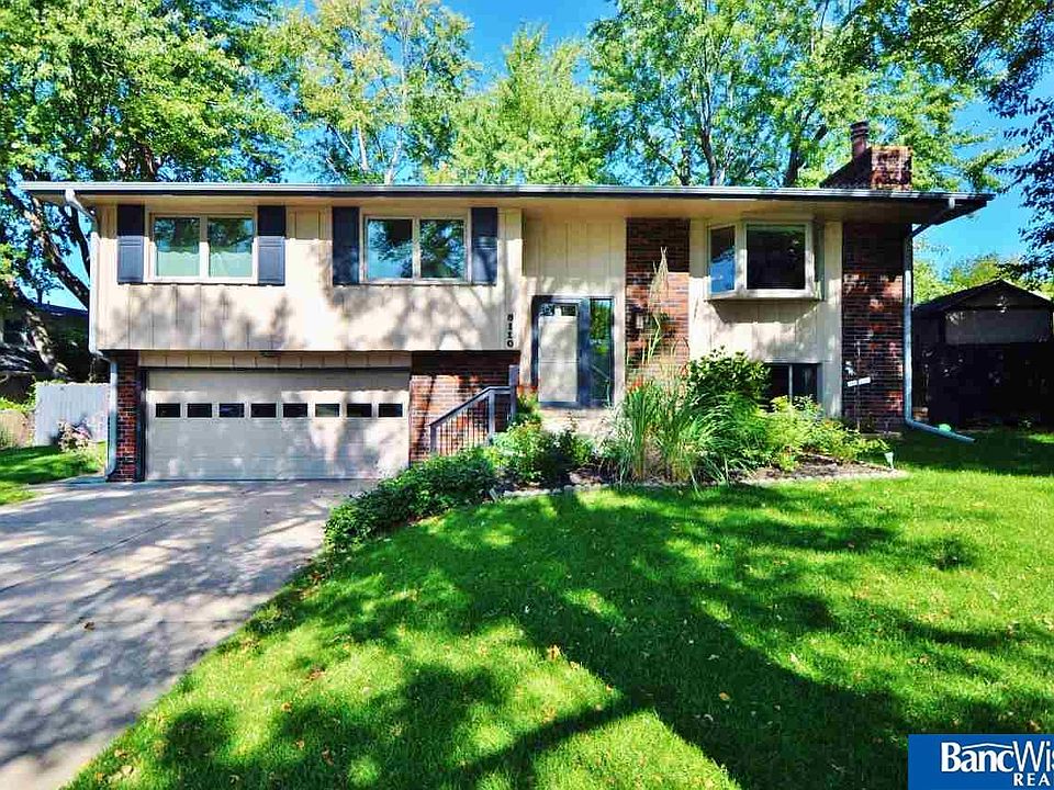 1st image of 8110 Cobblestone Cir