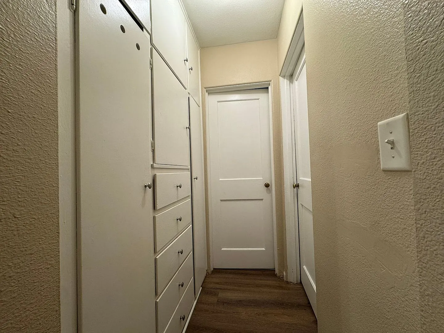 $1,450 | 2 Bedroom, 1 Bathroom House | *Pet Friendly | Available for Immediate Move In! — Photo 3