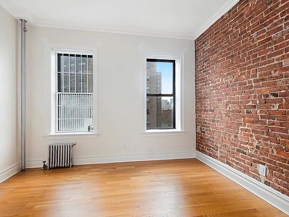 4th image of 409 E 6th St APT 5C