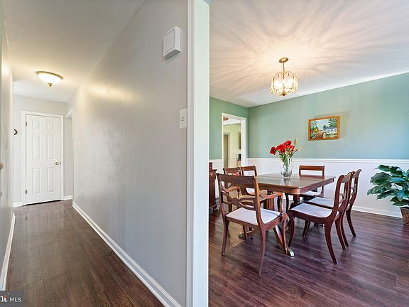3rd image of 6434 Lancaster Dr