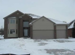 51450 Silver Bell Dr, Macomb, MI 48042