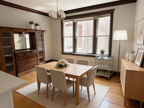 4th image of 1264 W Winnemac Ave #2F