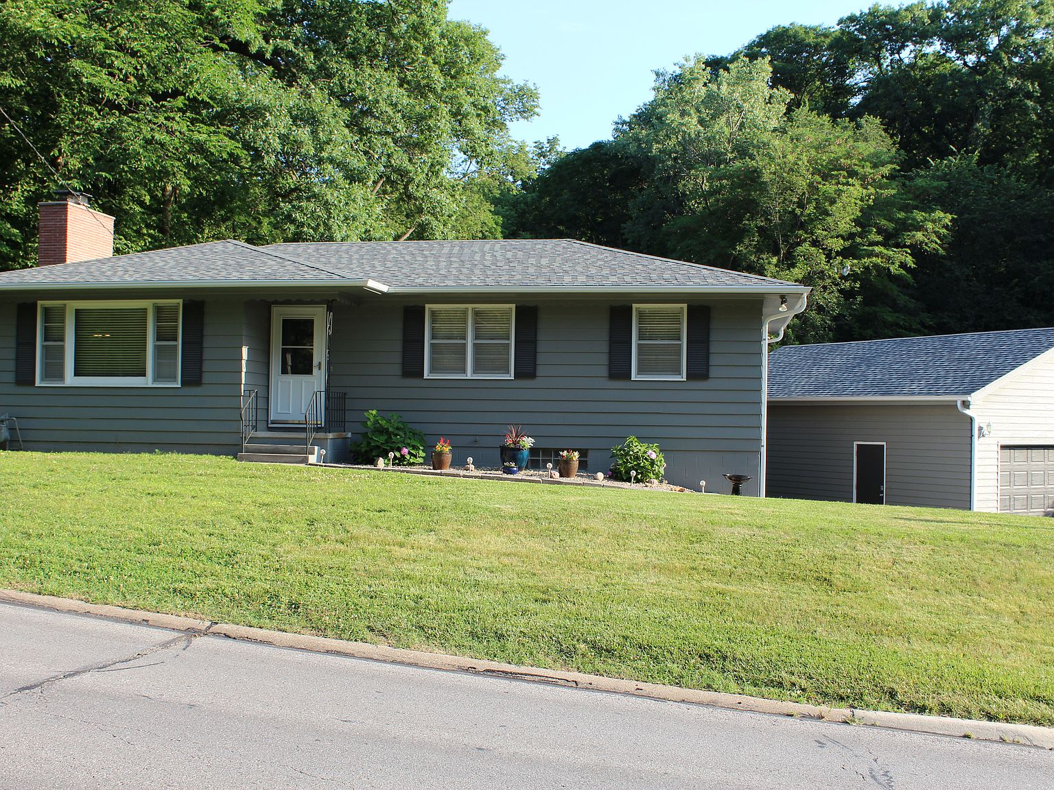 241 Delong Ave, Council Bluffs, IA 51503 Zillow
