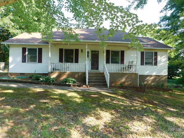 4631 Merrywood Ln, Gastonia, NC 28052