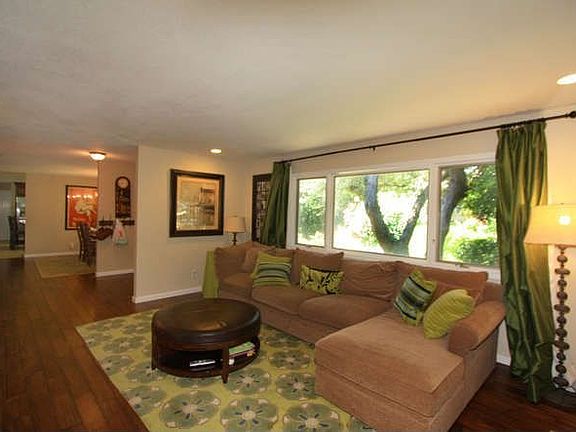 2nd image of 3964 Orangewood Dr