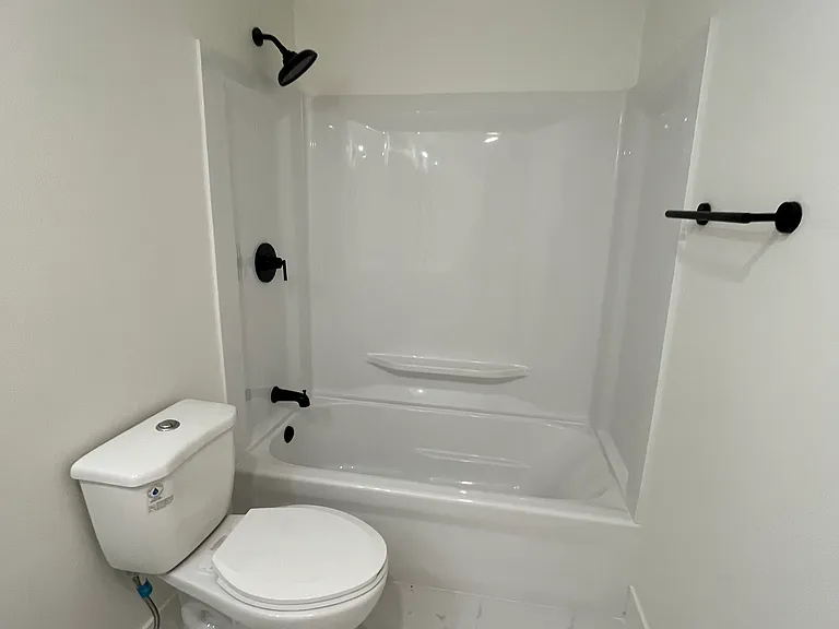 950 S Walnut St #15 — Photo 7