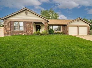 1767 Wishingwell Dr, Saint Louis, MO 63146
