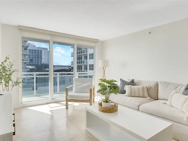 6917 Collins Ave #705 — Photo 6