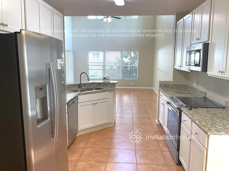 8426 Fenwick Ave — Photo 5