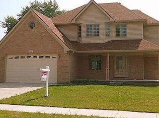 631 Lincoln St, Wyandotte, MI 48192