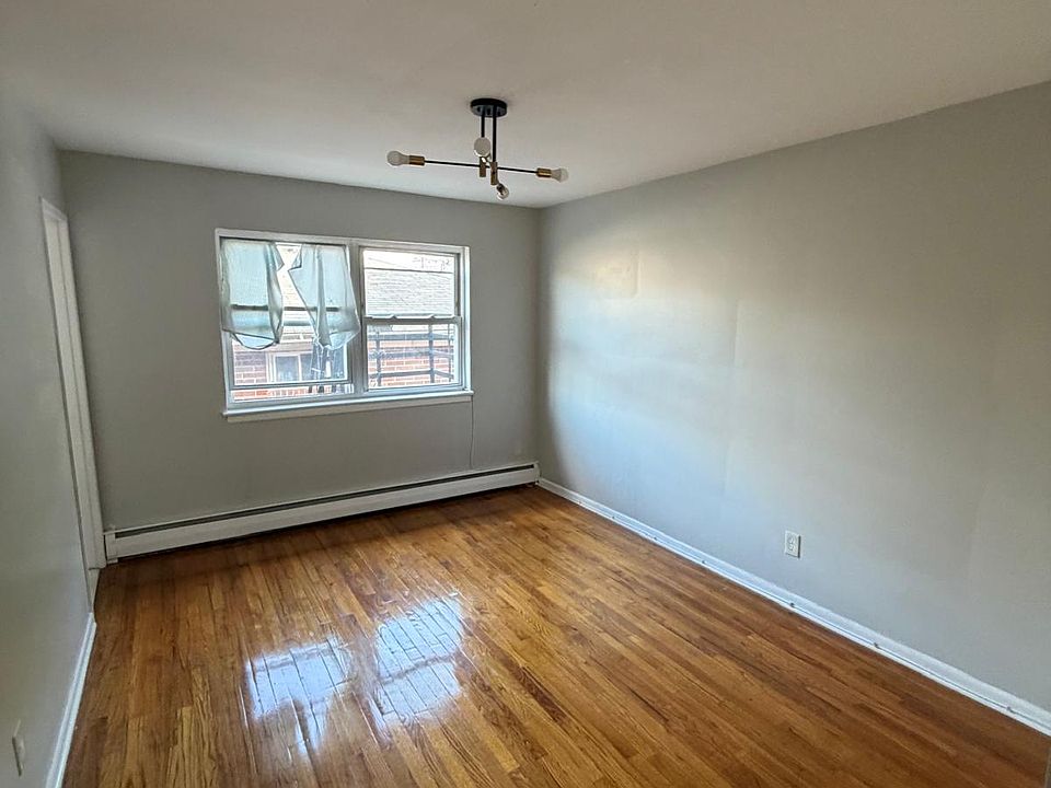 1st image of 23-25 Smith St #6