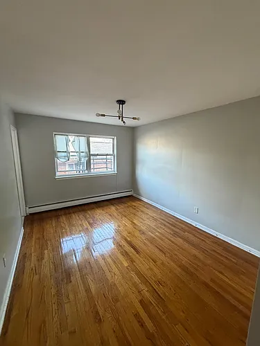 23-25 Smith St #6 Photo 1