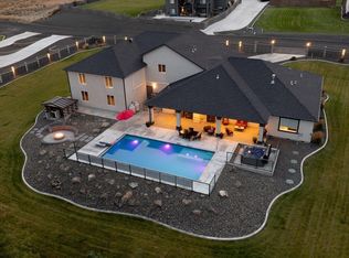 14805 S Ridge View Ln, Kennewick, WA 99338