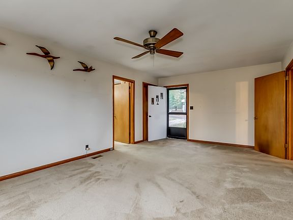4th image of 1505 60th Ave E