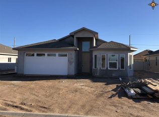 2417 W Bullock Ave, Artesia, NM 88210