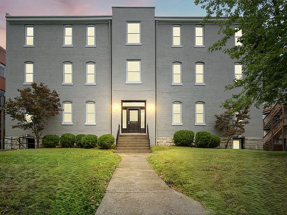 4th image of 409 W Gaulbert Ave