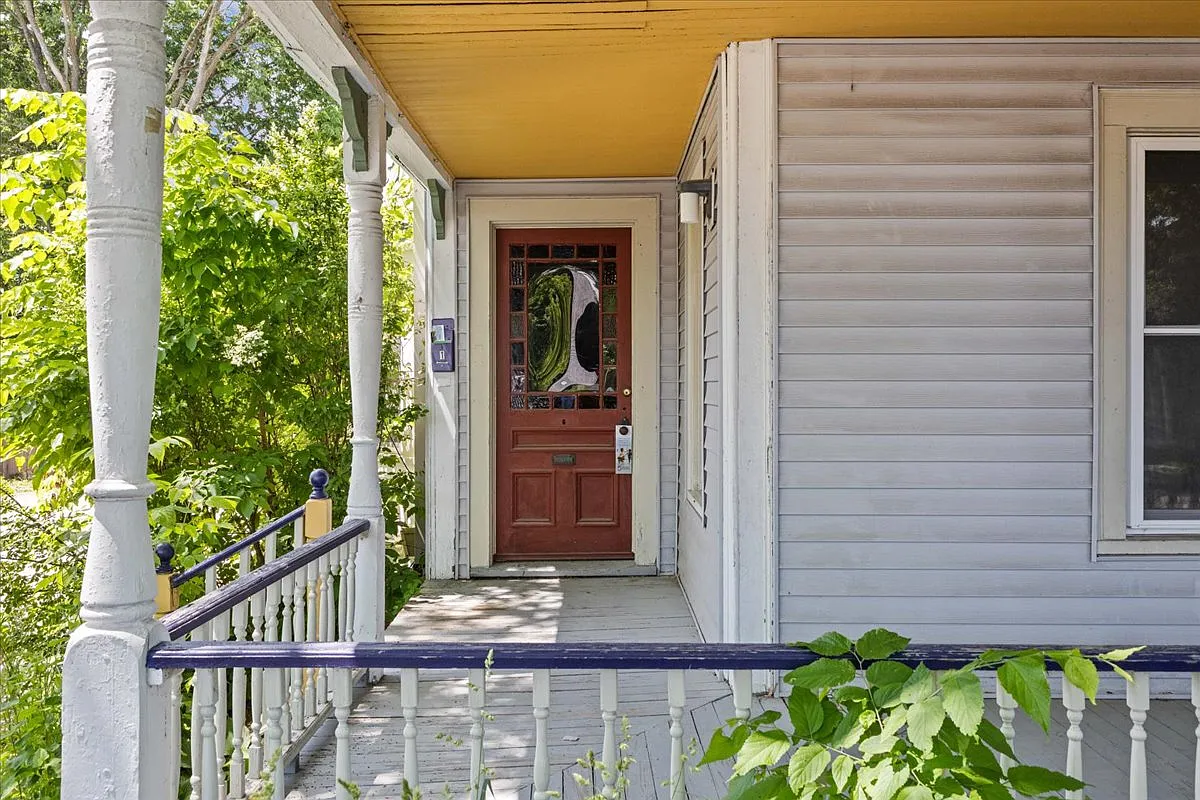 4 bed, 1181 sqft, $3,600 — Photo 1