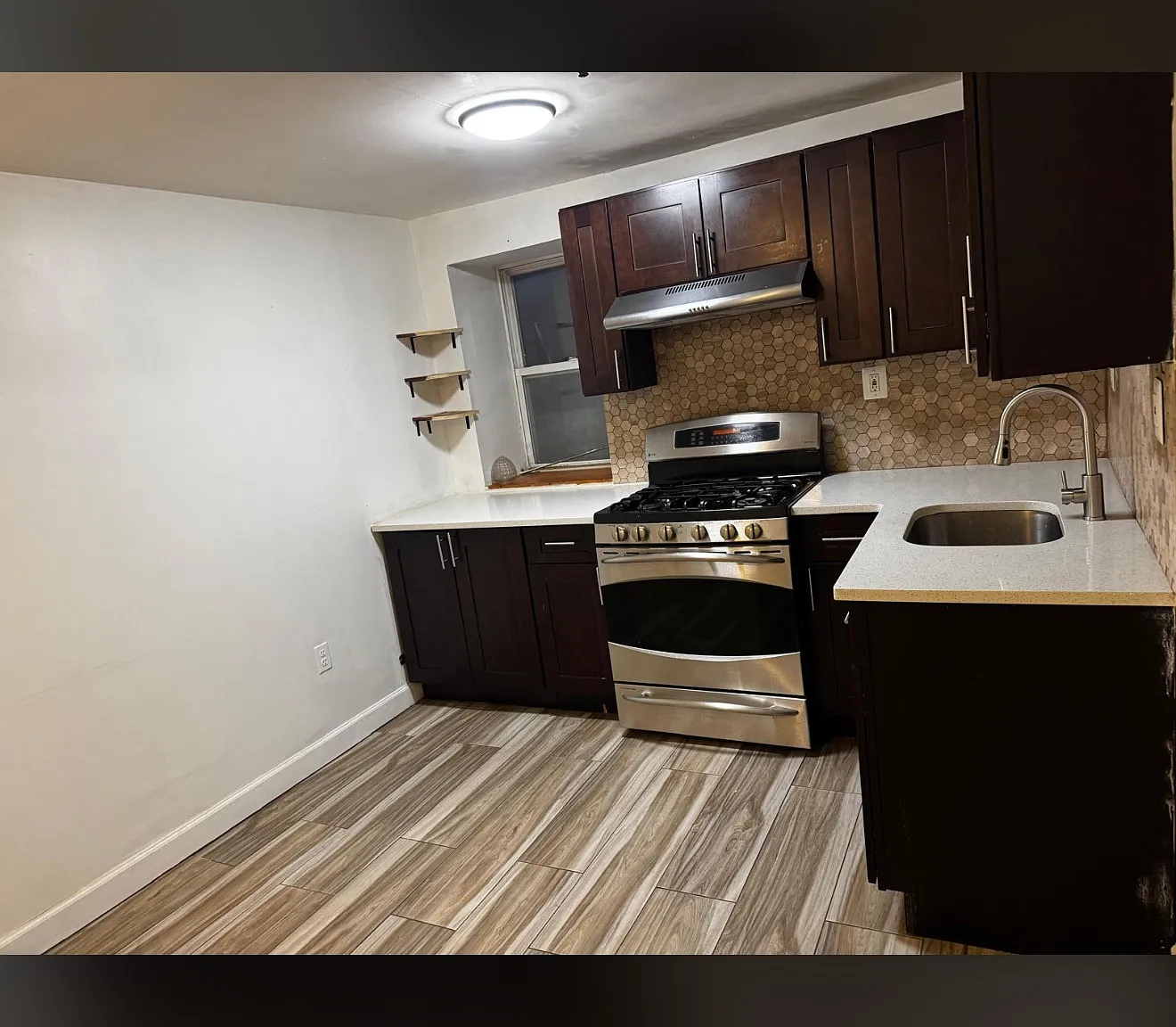 1 bed, $1,250 — Photo 1