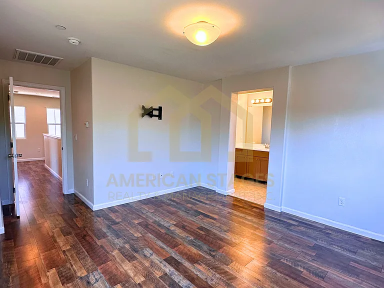 1208 Meridian Way — Photo 15
