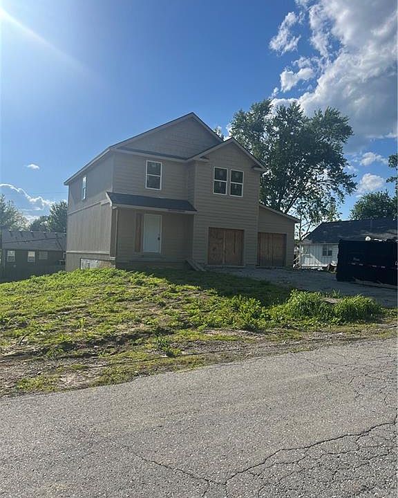 1st image of 303 NW 22nd Street Ter