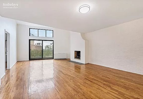 4th image of 571 Hudson St APT 6C
