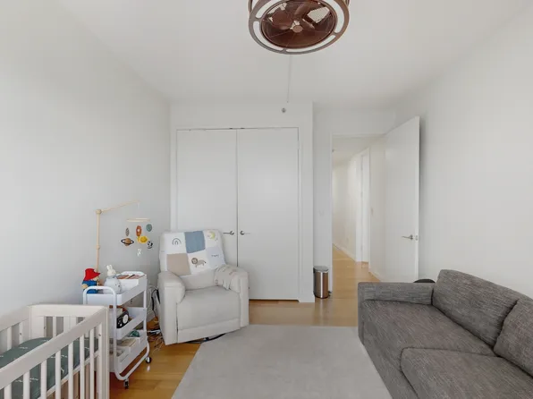 11-02 49th Avenue image 13 of 15