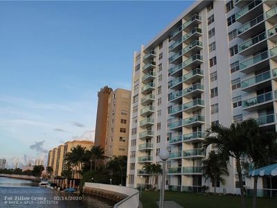 2841 NE 163rd St APT 214, North Miami Beach, FL, 33160