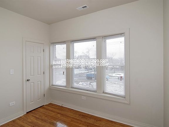 4th image of 853 N Keystone Ave #2