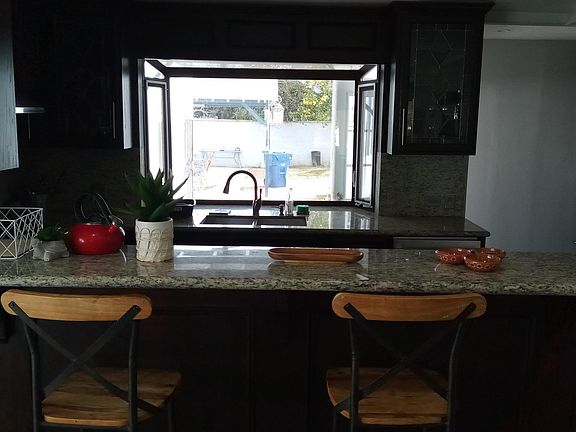 2nd image of 4726 Vincent Ave