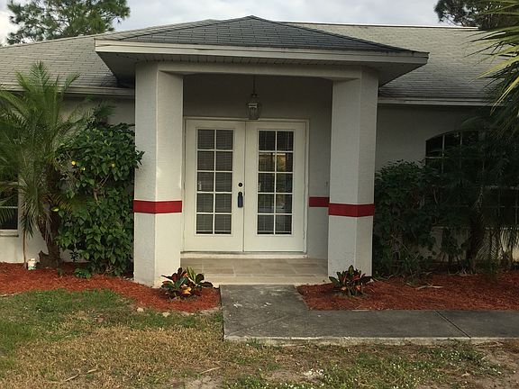 2nd image of 382 Clairidge Cir