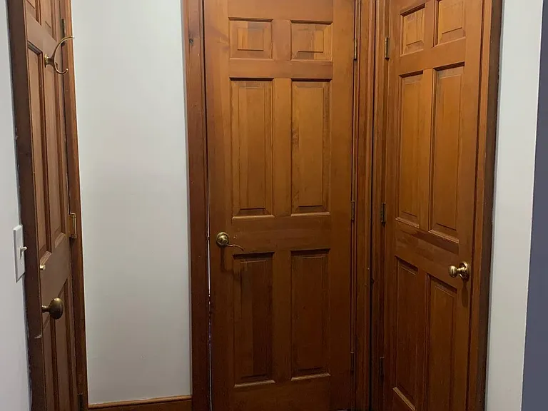 32 N College St #5 — Photo 13