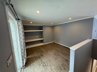 571 Laydon St, Manchester, NH 03109