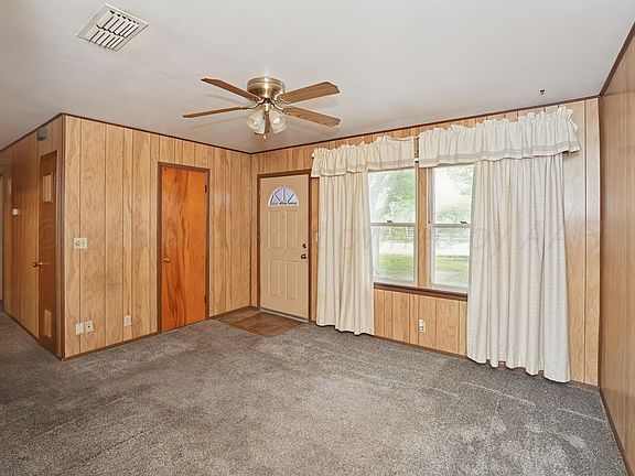 5th image of 4305 SE 16th Ave