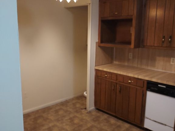 4th image of 823 Springfield Rd APT I