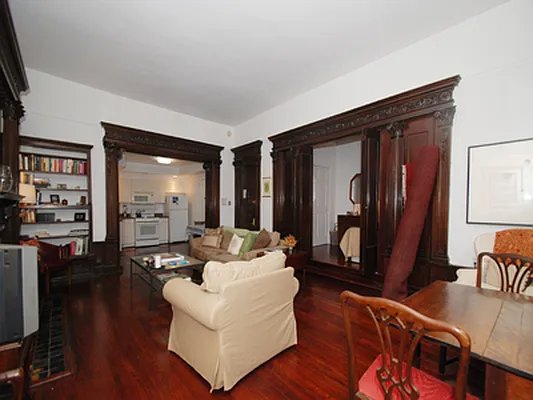 Rented by Buchbinder & Warren | media 9