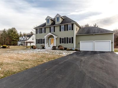 3 Menard Ln, Smithfield, RI, 02917