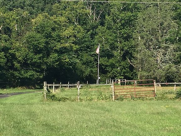 2nd image of 10701 Reid Ln