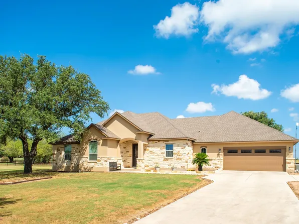 156 Private Road 4666, Castroville, TX 78009