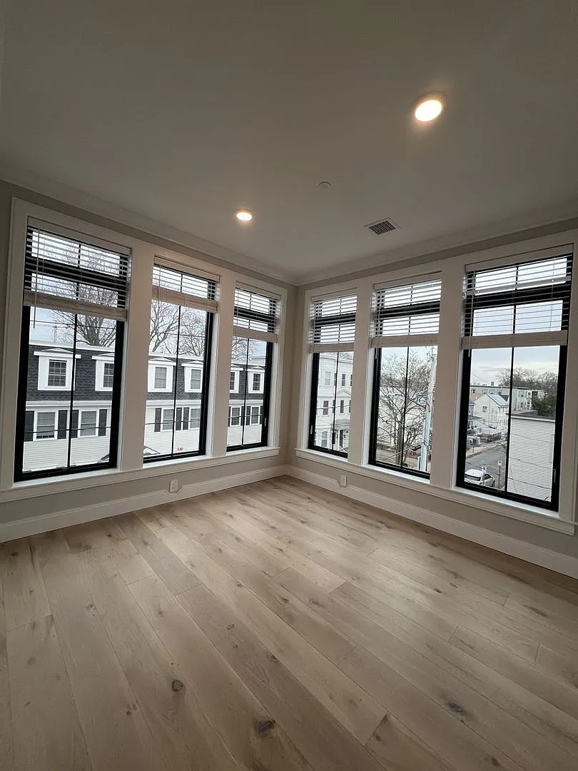 Gorgeous Modern Allston Unit With September Rent Waived Available 9/1/26 — Photo 4