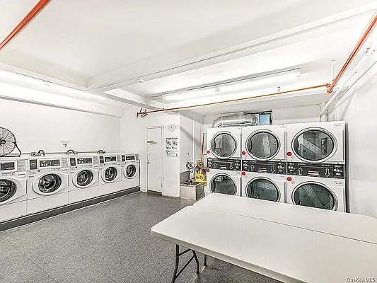 Sold by Re/Max In The City | media 8