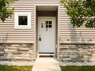 1143 E 8th St #2, Traverse City, MI 49686