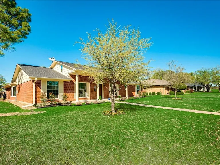 10216 Carry Back Cir — Photo 26